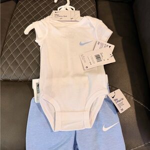 Nike White and Light Blue Infant Set
